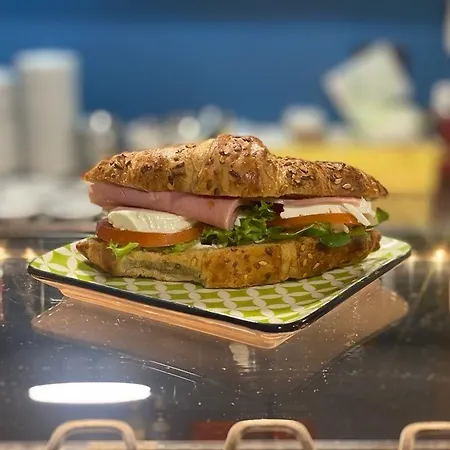 Gæstehus Rovior & Cafe 2*